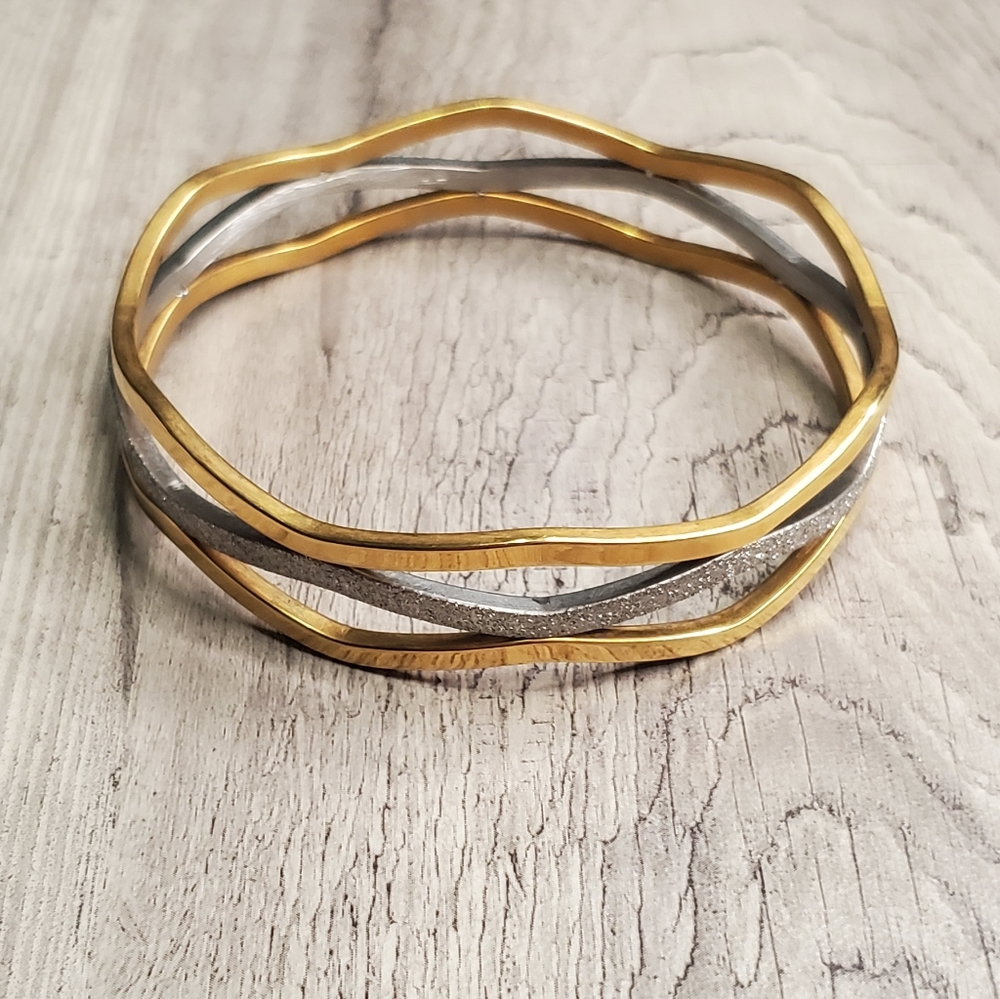 Stainless steel bracelete